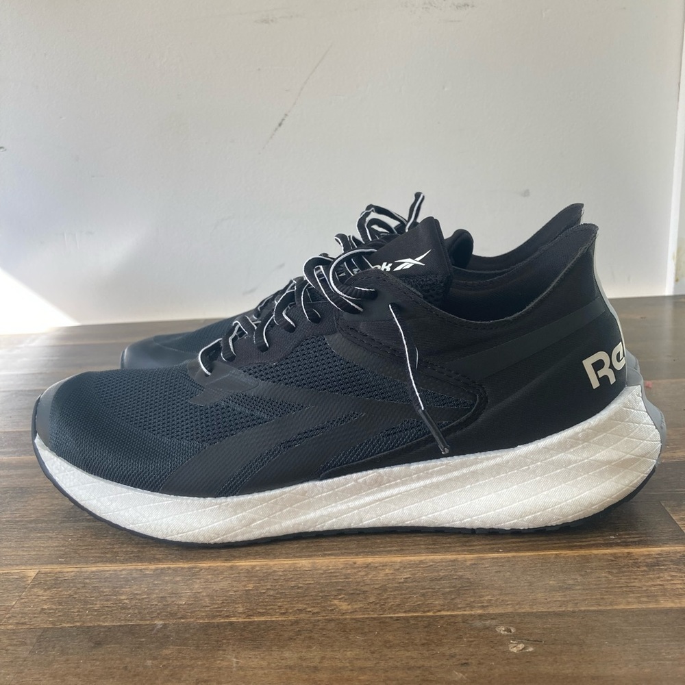 Reebok Floatride runners like new